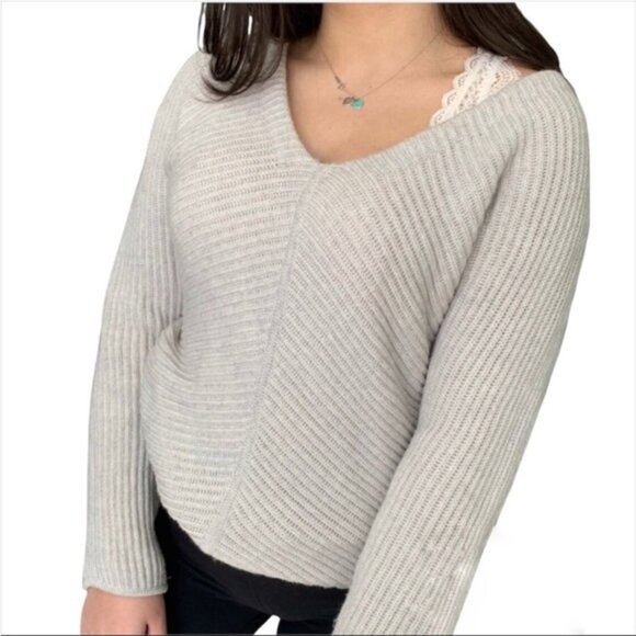 Aritzia Babaton Women's Sweater Cordell  V-neck Cable Knit Merino Wool Gray XS - Picture 8 of 16